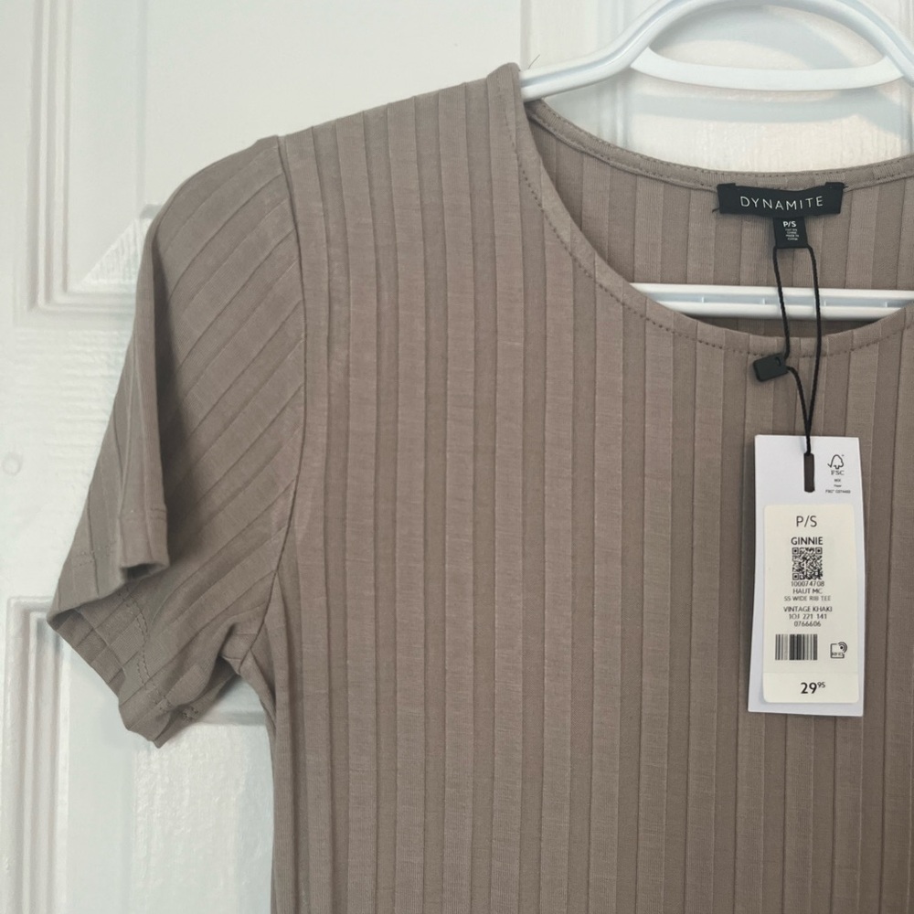 Dynamite Tan Ribbed Short Sleeve Top - Picture 2 of 7